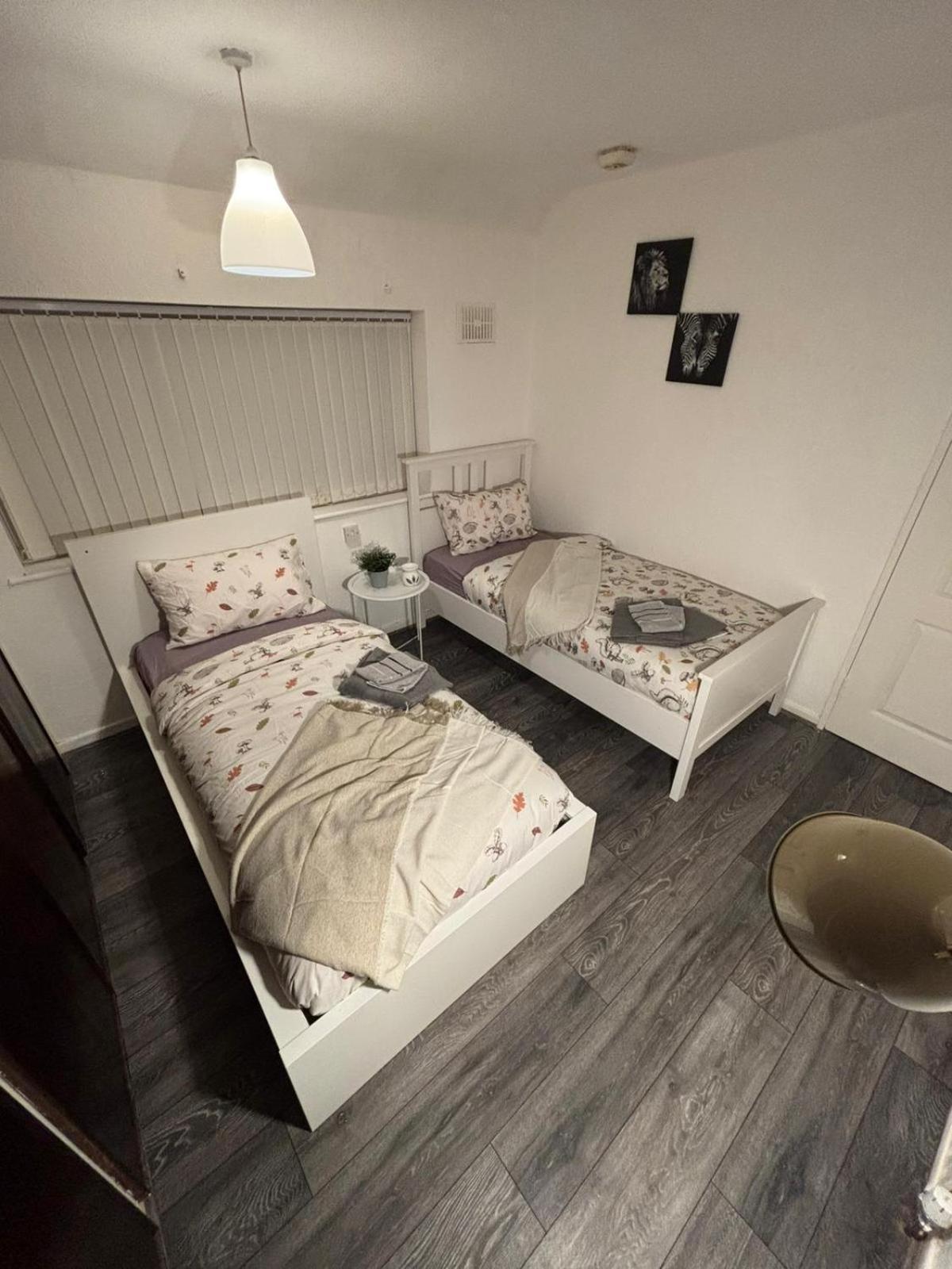 Apartment Spacious 3 Bed House Near Airport, Nec, Hs2 *