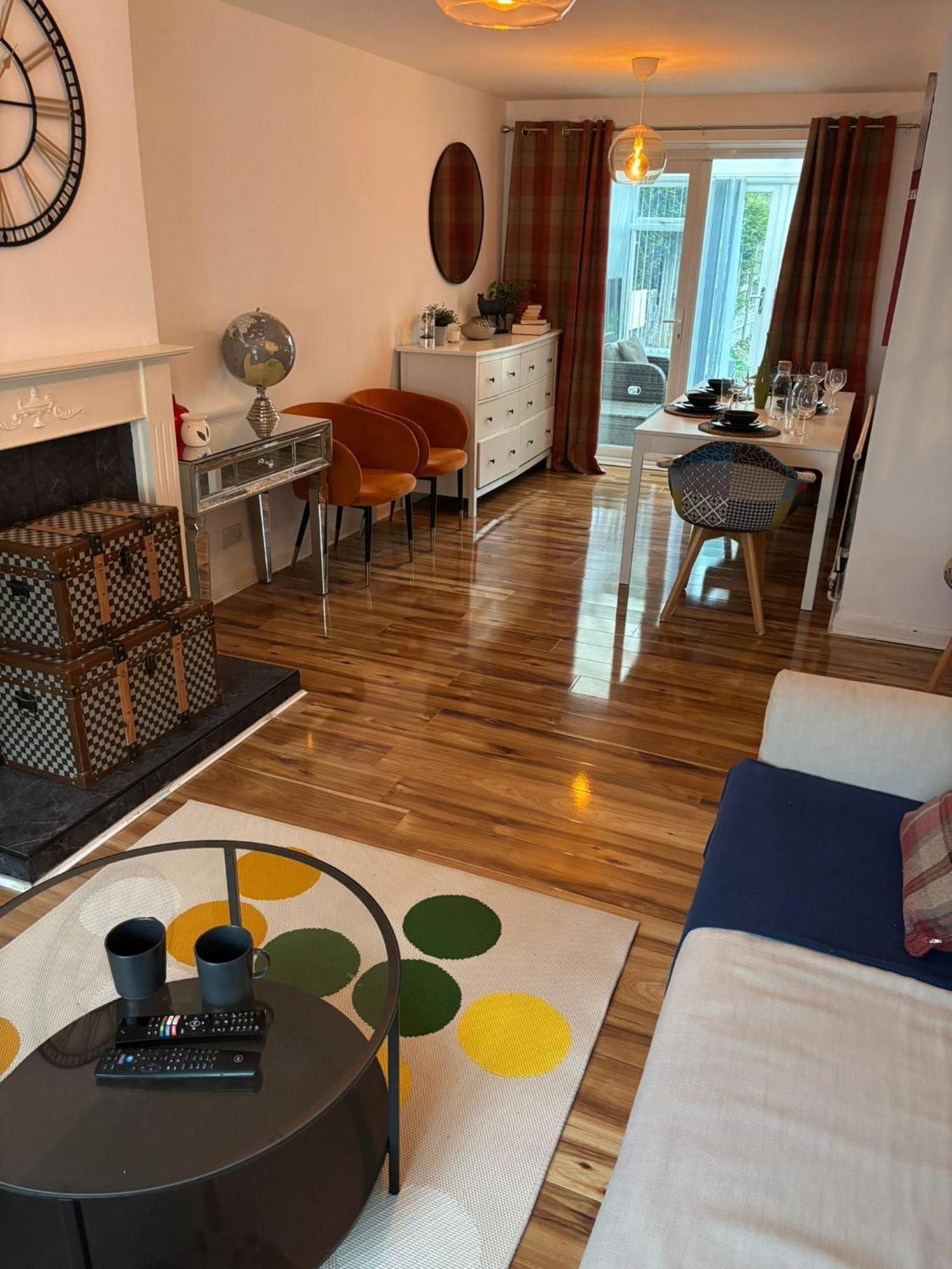 Spacious 3 Bed House Near Airport, Nec, Hs2 * Birmingham