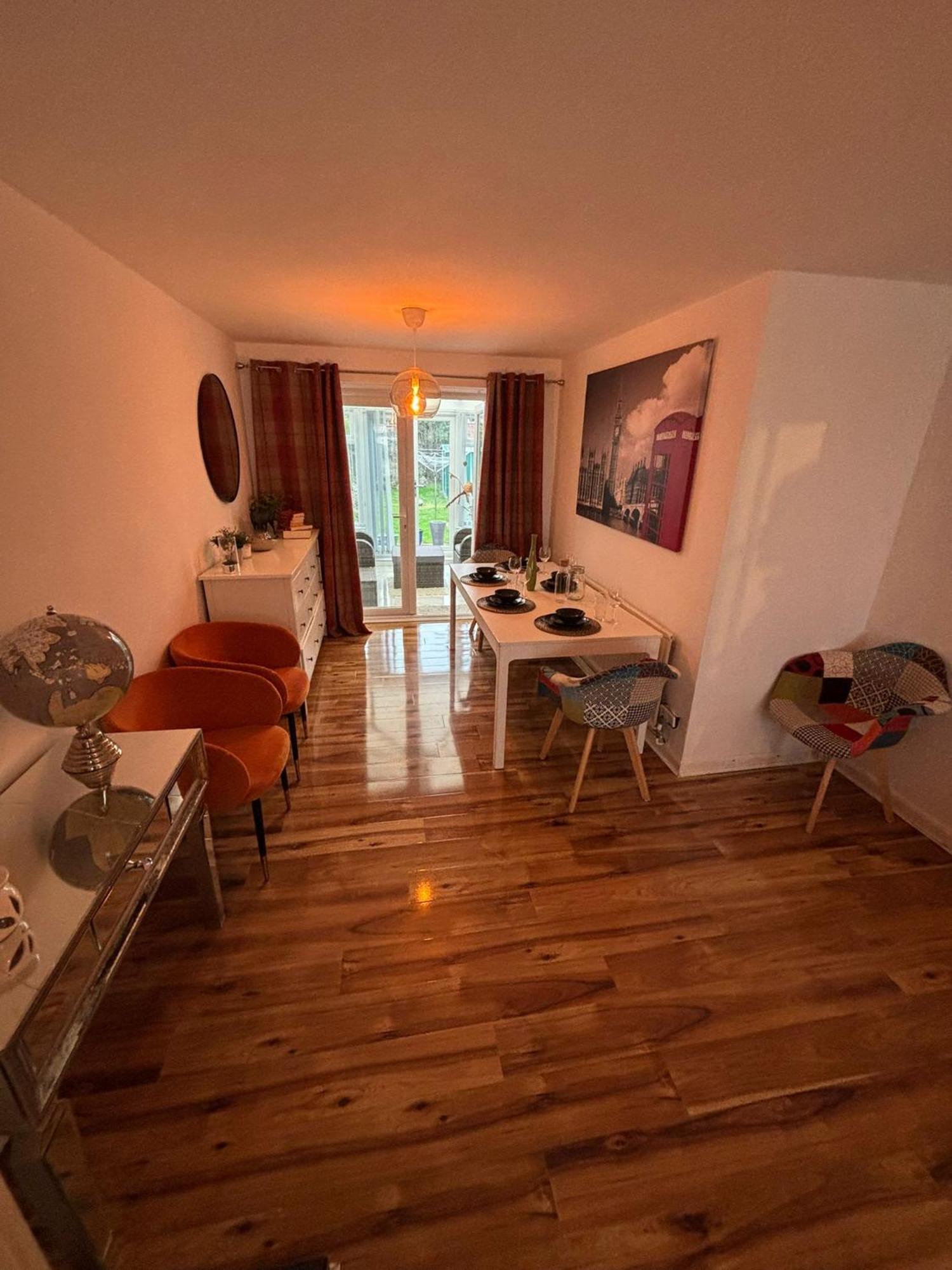Spacious 3 Bed House Near Airport, Nec, Hs2 * Birmingham