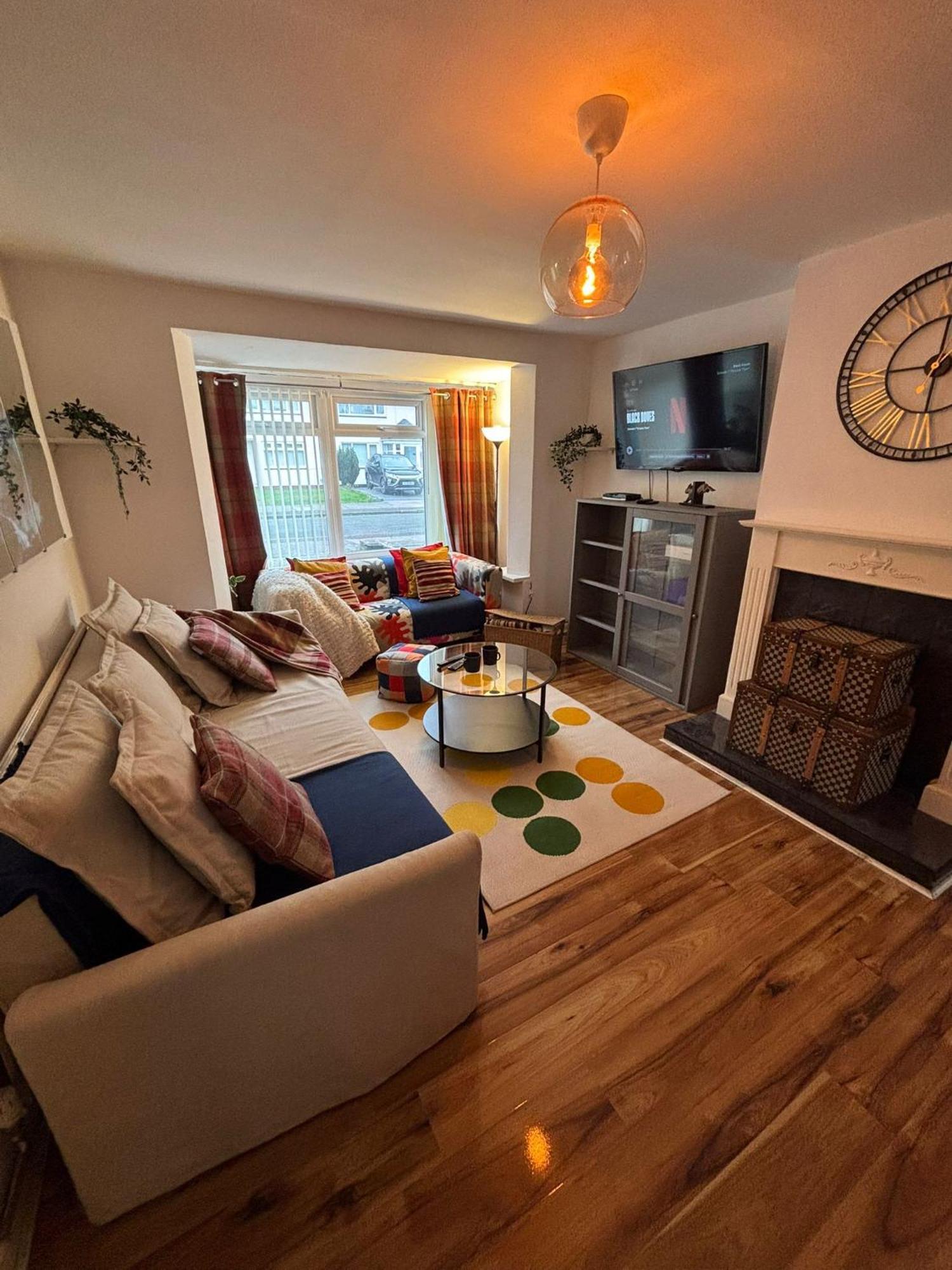 Spacious 3 Bed House Near Airport, Nec, Hs2 Apartment Birmingham